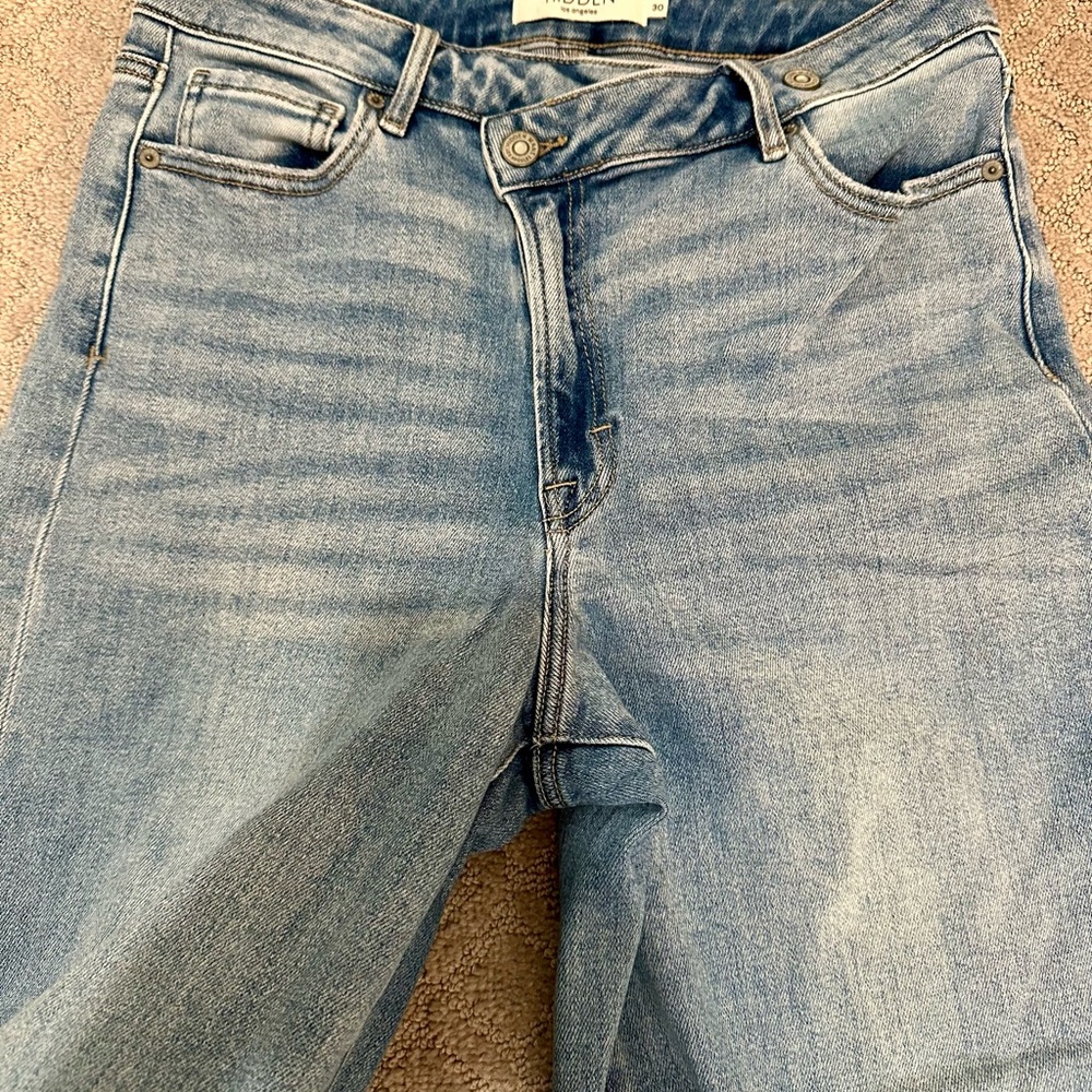 Hidden High waisted Crossover jeans